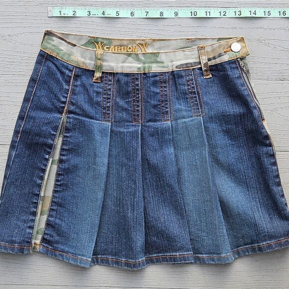 CARBON CAMO pleated mini skirt size 3 - Picture 4 of 9